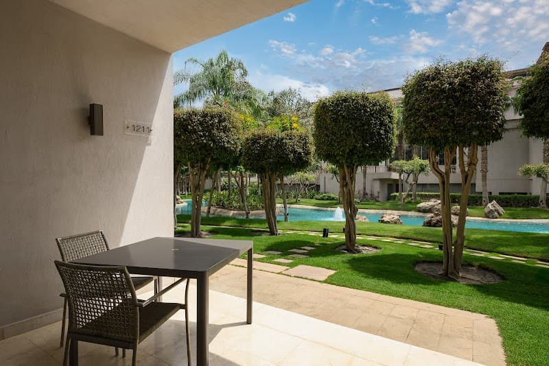 Dusit Thani LakeView Cairo unclassified