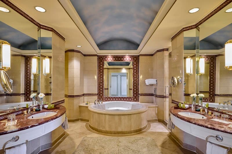 Hilton Cairo Grand Nile unclassified