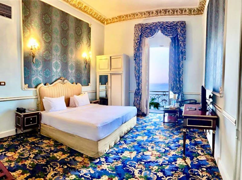 Paradise Inn Windsor Palace Hotel unclassified